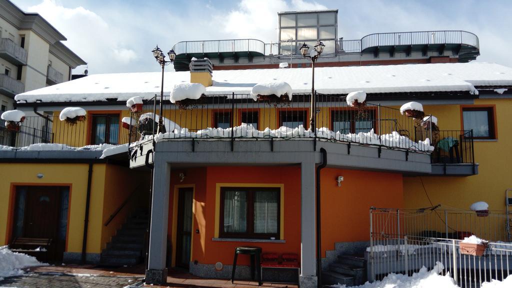 La Casa Del Grillo 1 Bed and Breakfast Aosta Exteriör bild