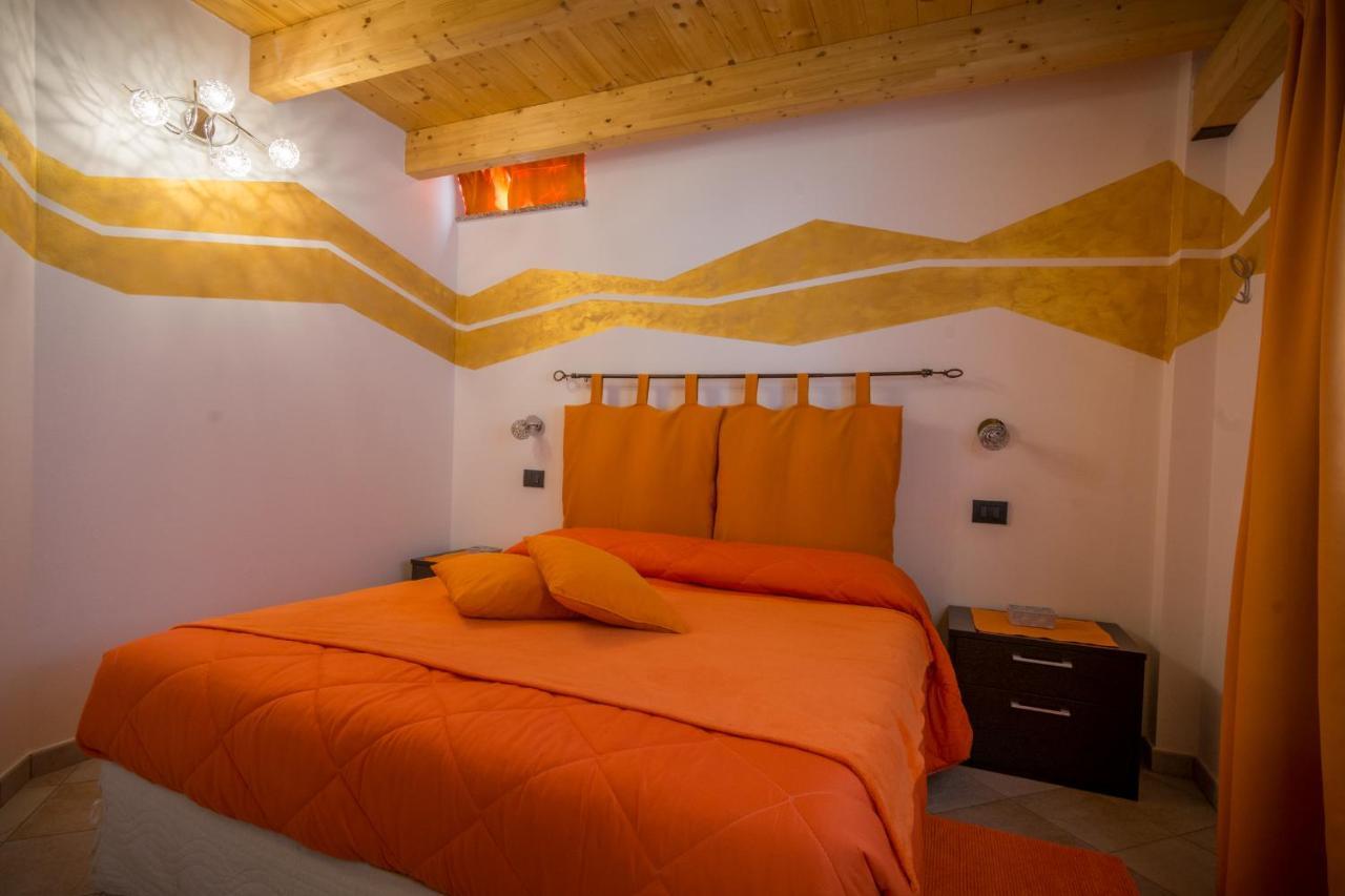La Casa Del Grillo 1 Bed and Breakfast Aosta Exteriör bild